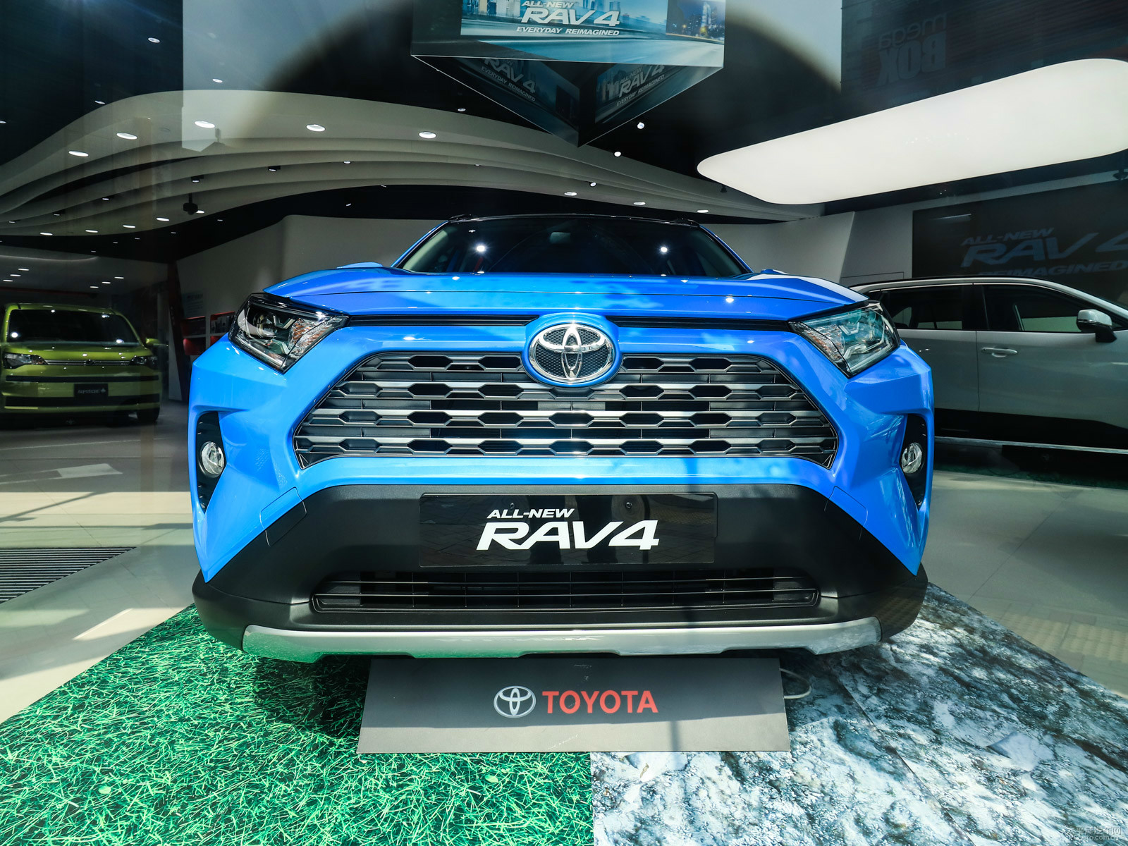 丰田RAV4(海外)外观