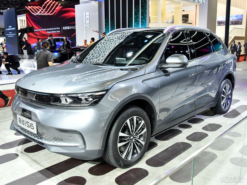 奇點(diǎn)iS6外觀