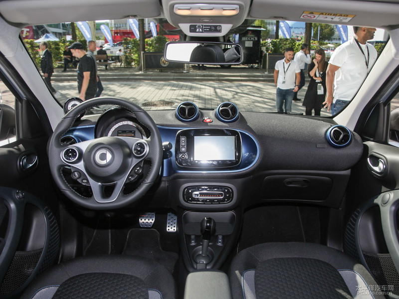 smart forfour新能源內(nèi)飾