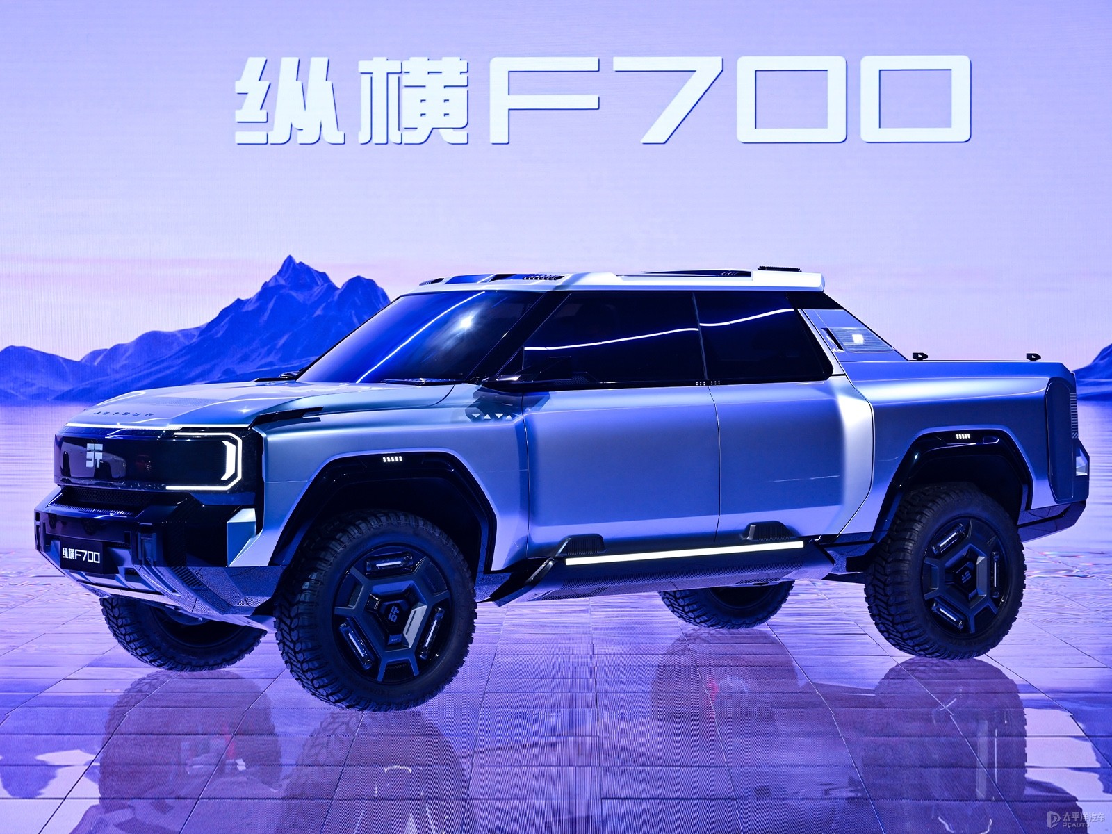 捷途纵横F700外观