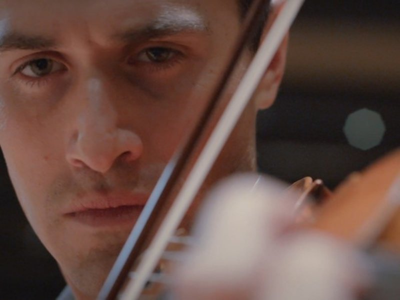 “领启不凡”系列故事：劳斯莱斯汽车对话小提琴家查理·西姆