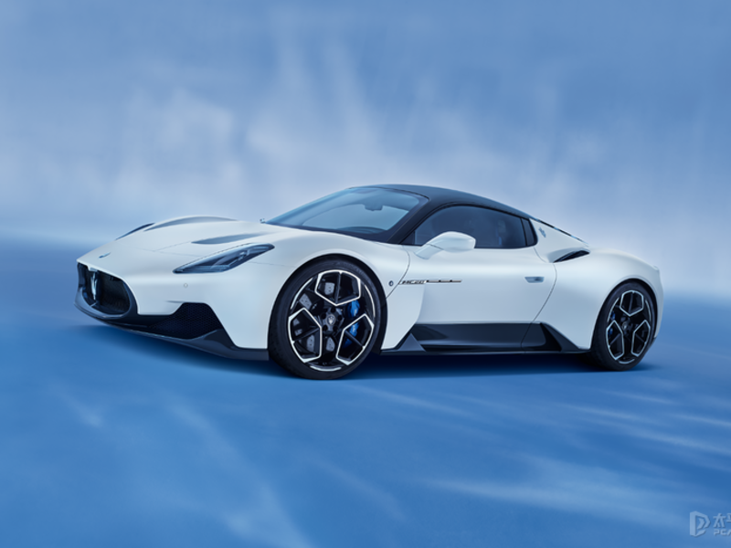 玛莎拉蒂MC20荣膺国际汽车节“2021年度最美汽车”