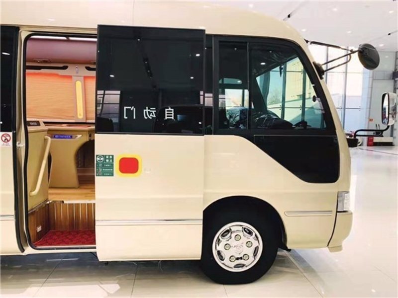 豐田考斯特10座價(jià)格新款4.0L現(xiàn)車(chē)價(jià)格
