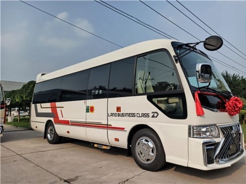 豐田考斯特4.0Lv6高端定制版報價多錢
