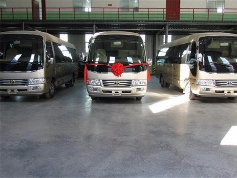 豐田考斯特商務車 考斯特12座中巴車