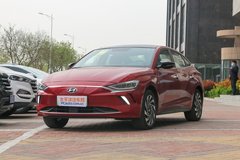 菲斯塔 純電動(dòng)目前售價(jià)17.38萬-19.88萬 提供試乘試駕