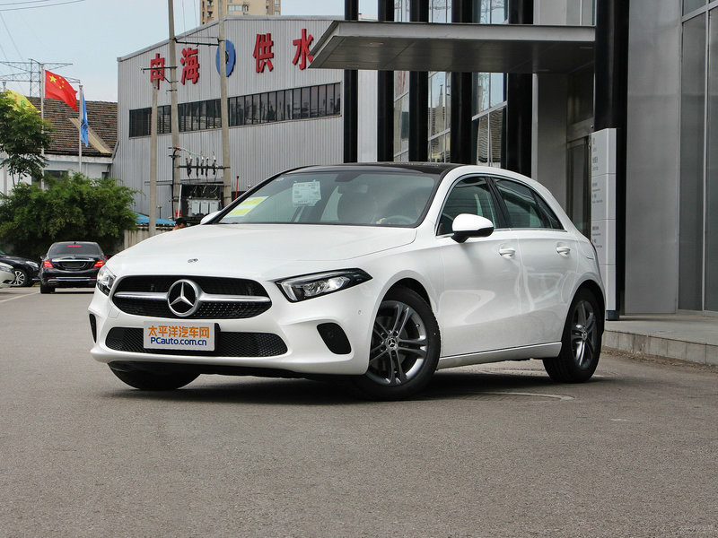 進(jìn)口奔馳A級現(xiàn)金優(yōu)惠4.5萬元 現(xiàn)車銷售