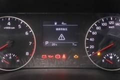 汽車水溫表突然亮了又恢復(fù)了是怎么回事