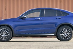 glc 200l自動泊車怎么用