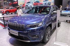 潤華Jeep自由光優惠高達4萬 現車充足