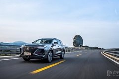 科技感十足的SUV 長安CS75PLUS