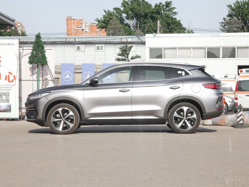 来看看落地价,我们以宋plus新能源的最高配2021款 ev 505km 旗舰型为