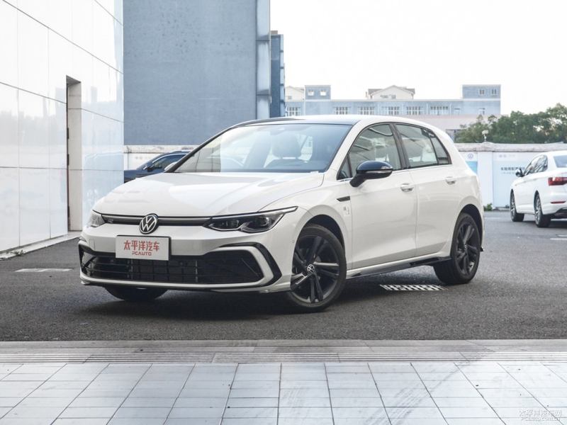 来看看落地价,我们以高尔夫2021款 280tsi dsg r-line为例,据了解