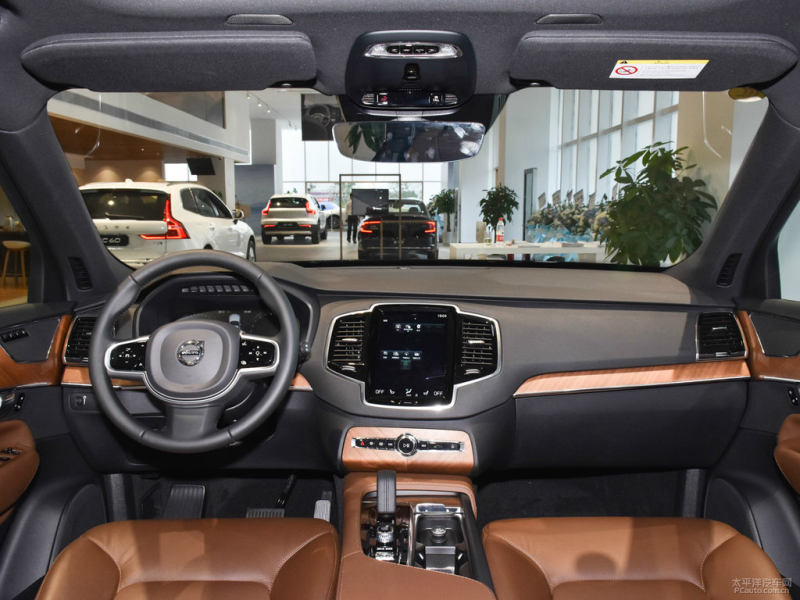 2021款沃尔沃xc90内饰,沃尔沃内饰图片 沃尔沃xc902021款7座落地需要多少钱