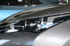 2011款卡罗拉车有自动大灯吗