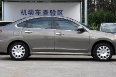 日產(chǎn)軒逸經(jīng)典有自動(dòng)剎車有嗎