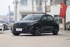 日照晟瑞紅旗E-QM5店內(nèi)有現(xiàn)車