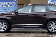 沃爾沃xc60的公里數(shù)顯示在哪里