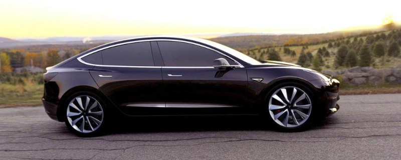 特斯拉model3低配有自动驾驶吗
