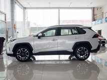 RAV4榮放2021款5座落地價最低多少錢？RAV4榮放報價