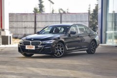 寶馬5系最低價(jià)要多少錢 45-50萬買什么轎車省油