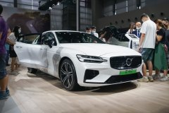 沃爾沃S60新能源優惠價是多少 45萬左右B級車有哪些