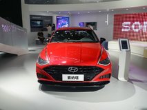 索納塔2020款三廂最低多少錢可以落地？索納塔買車價(jià)