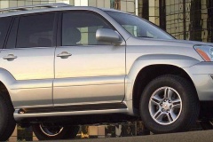 雷克薩斯lx570曲軸位置傳感器在哪里