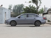 榮威i5新款多少錢能落地？榮威i5裸車價