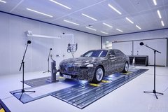 全新BMW 7系純電動車型接受聲學測試