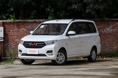 寶駿汽車烏海興達寶駿店 五菱宏光S最新報價 誠邀體驗