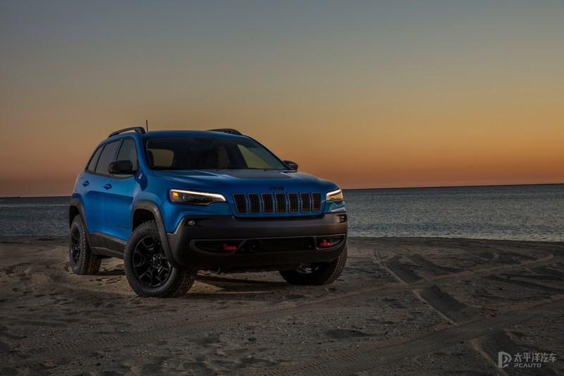 2022款jeep cherokee将提供x,latitude lux,trailhawk,limited四款