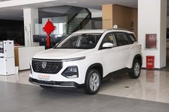 寶駿汽車湛江駿茂銷售中心 寶駿530最高降3700元 最新報價