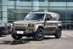 2022款 110 P400 暗黑特別版內飾舒服嗎?衛士購車手冊