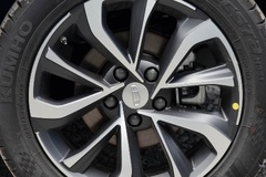 2016款帝豪gs轮胎尺寸是多少
