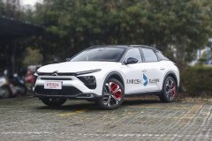 2022款 1.6T 凡尔赛C5 X自动版油耗高不高 凡尔赛C5 X购车手册