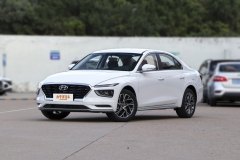 2021款 1.8L CVT領(lǐng)先版GLS?名圖外部配置怎么樣?名圖購車手冊