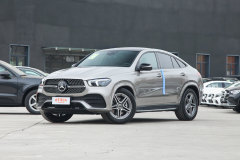 2020款 GLE 450 4MATIC 豪華型?奔馳GLE 轎跑SUV細節如何呢?奔馳GLE 轎跑SUV購車手冊