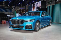 2019款 改款 M760Li xDrive V12 運動套裝?寶馬7系動力好嗎?寶馬7系購車手冊