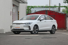 2019款 R550 智潮版?北京EU5空間舒適嗎?北京EU5購(gòu)車手冊(cè)