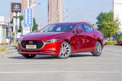 2020款 2.0L X壓燃尊榮型?馬自達(dá)3 昂克賽拉內(nèi)飾好看嗎?馬自達(dá)3 昂克賽拉購車手冊