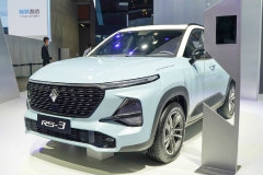 8萬元左右選誰好 2020款 寶駿RS-3同瑞虎3x 2022款 哪個(gè)更值得買