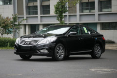 雅尊?2011款 3.0L 旗艦版外部配置怎么樣?雅尊購車手冊