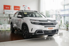 17萬元左右買哪個(gè)好 天逸 C5 AIRCROSS 2021款同2020款 領(lǐng)界對(duì)比哪個(gè)價(jià)格便宜