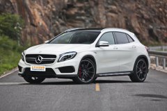 GLA級AMG?2015款 AMG GLA 45 4MATIC內飾好看嗎?GLA級AMG購車手冊