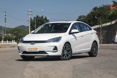 緊湊型車哪款車更好 艾瑞澤e 2019款與北京EU5 PLUS 2021款相比的區(qū)別