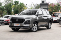 五菱汽車郫志和誠店 寶駿530最新報價 可試乘試駕