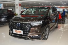 艾力紳?2016款 2.4L CVT風(fēng)尚版空間寬敞嗎?艾力紳購車手冊