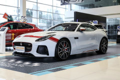 2019款 捷豹F-TYPE?自動版內(nèi)飾舒服嗎?捷豹F-TYPE購車手冊