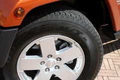 15款本田crv轮胎型号是什么